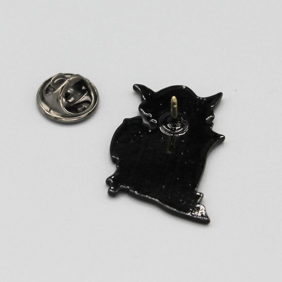 Jewelry pin brooch Star Wars Master Yoda Darth Vader fashion new - Picture 5 of 5